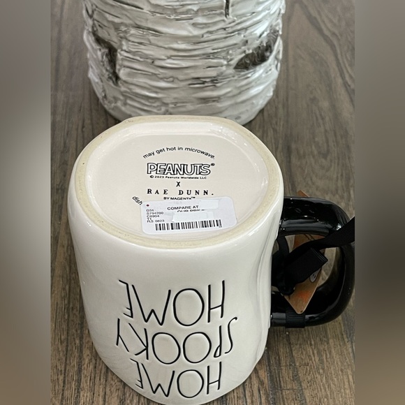 Brand NEW w/Tags Peanuts x Rae Dunn HOME SPOOKY HOME Mug feat. Snoopy 🎃 - Picture 5 of 11